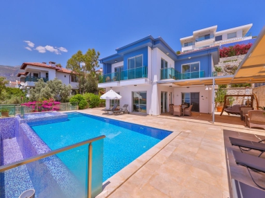 Villa Troya