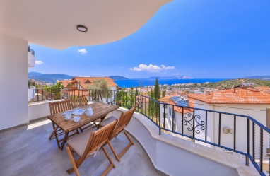 Mediterranean View Apart