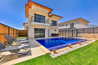 Villa Kaşlı