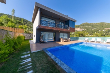 Villa Paragon